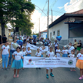 Sarapuí Celebra seu Aniversário com um Desfile Cívico de União e Esperança